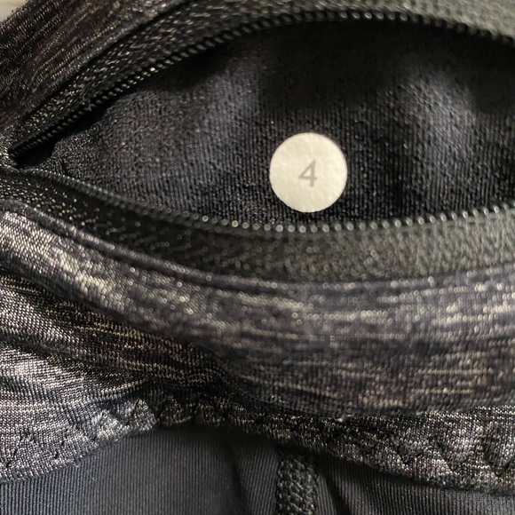 Lululemon cropped leggings - Picture 3 of 3